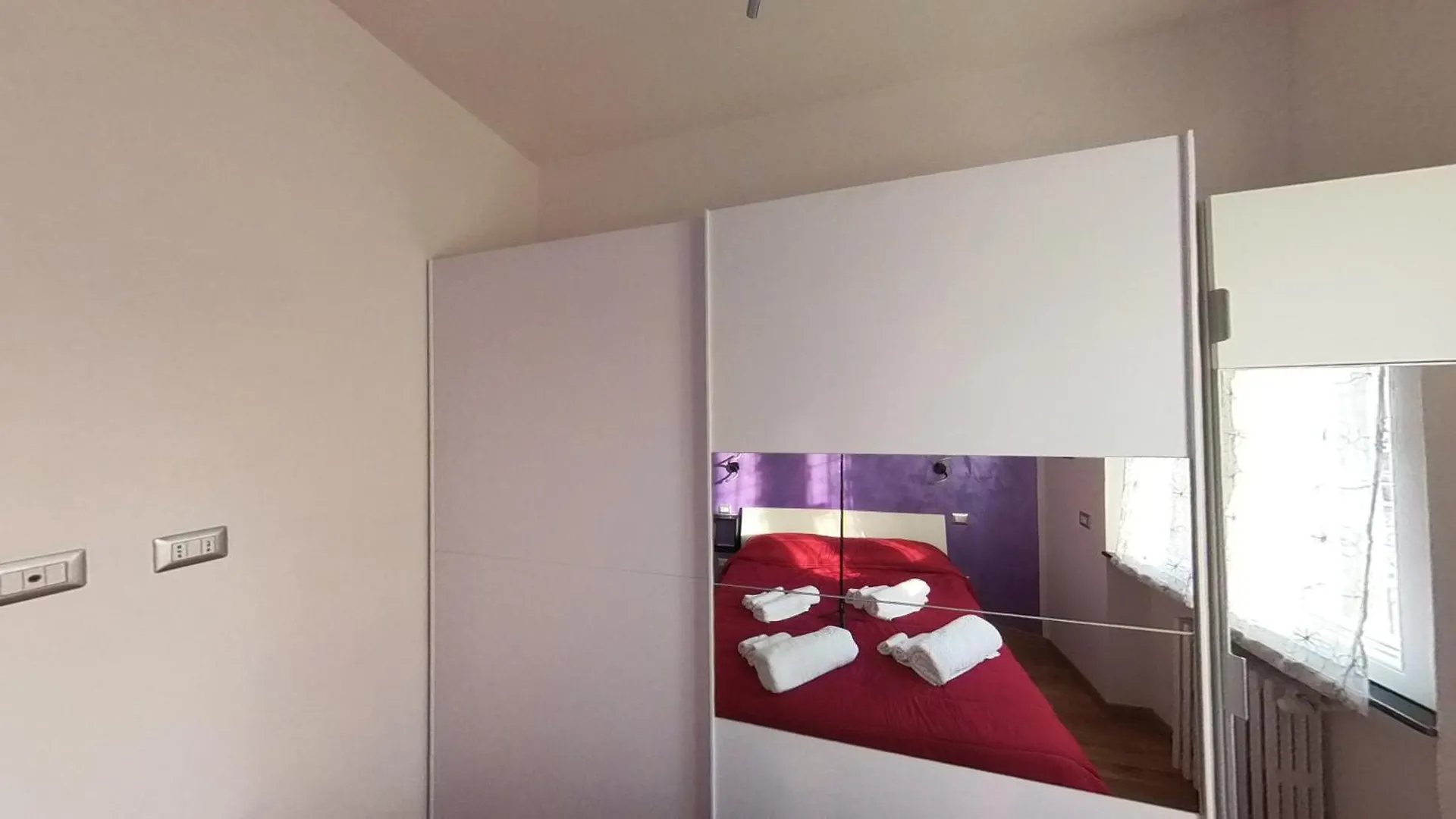 N&Ghomesweethome Canova Accogliente Casa Vacanze - Affari Milano 0*,  İtalya