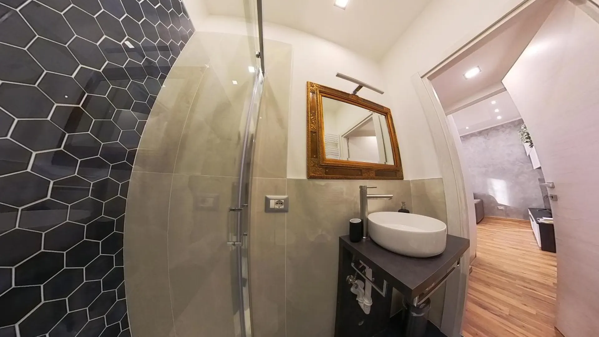 N&Ghomesweethome Canova Accogliente Casa Vacanze - Affari Milano İtalya
