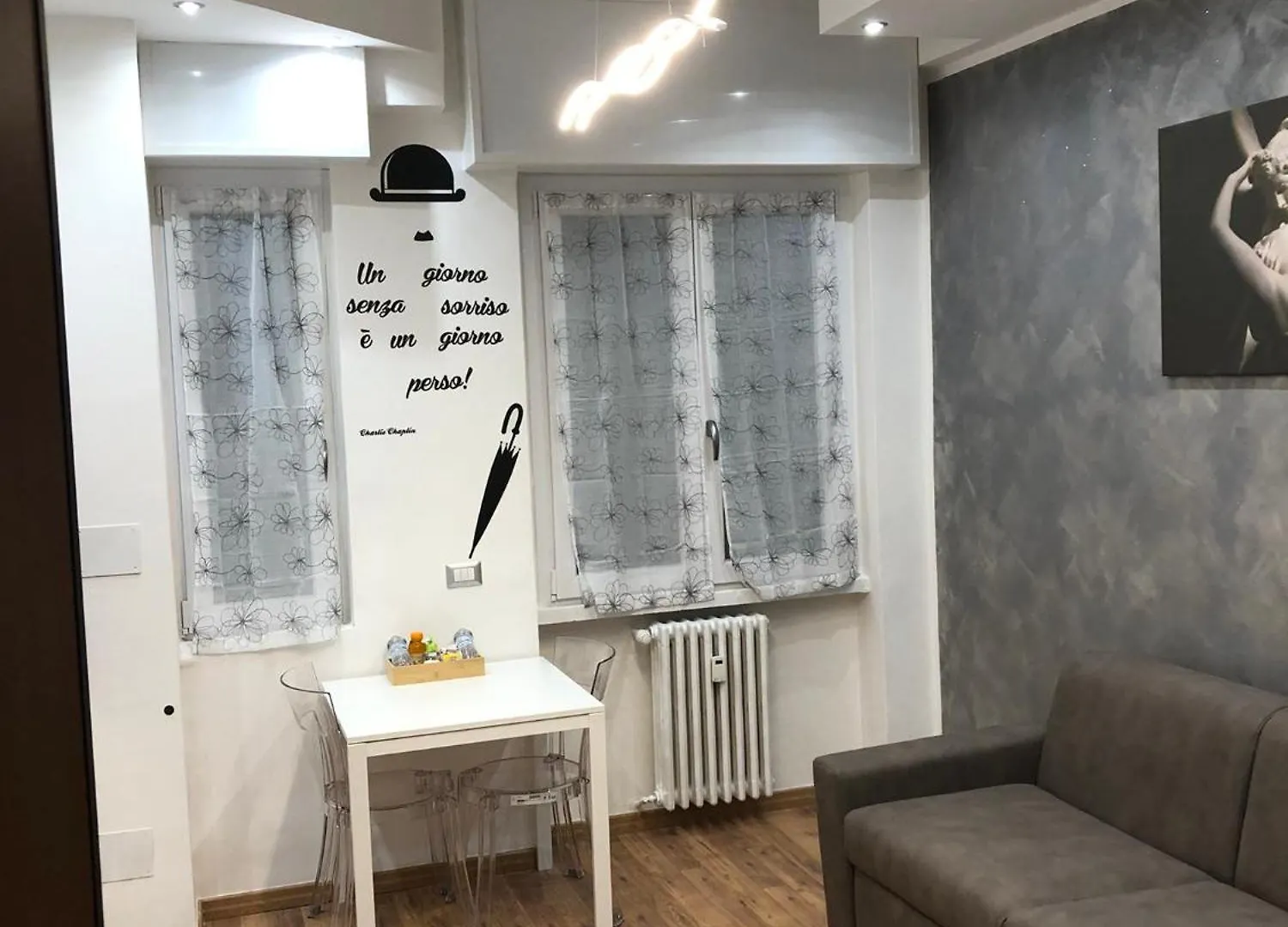 N&Ghomesweethome Canova Accogliente Casa Vacanze - Affari Milano İtalya