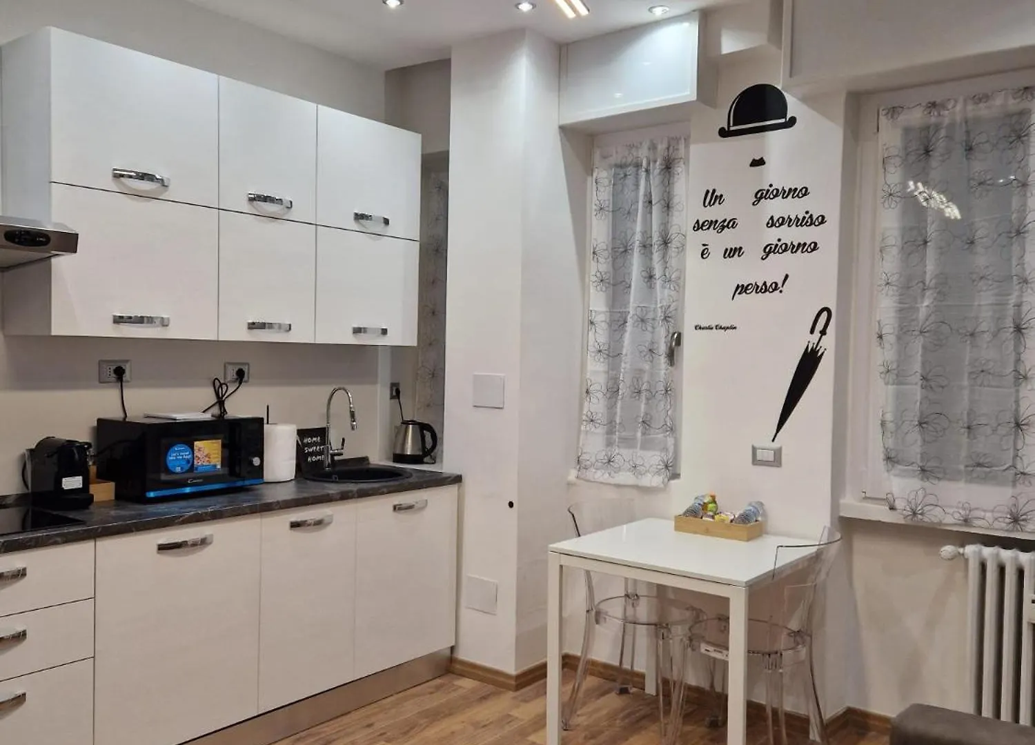 N&Ghomesweethome Canova Accogliente Casa Vacanze - Affari Milán Apartmán