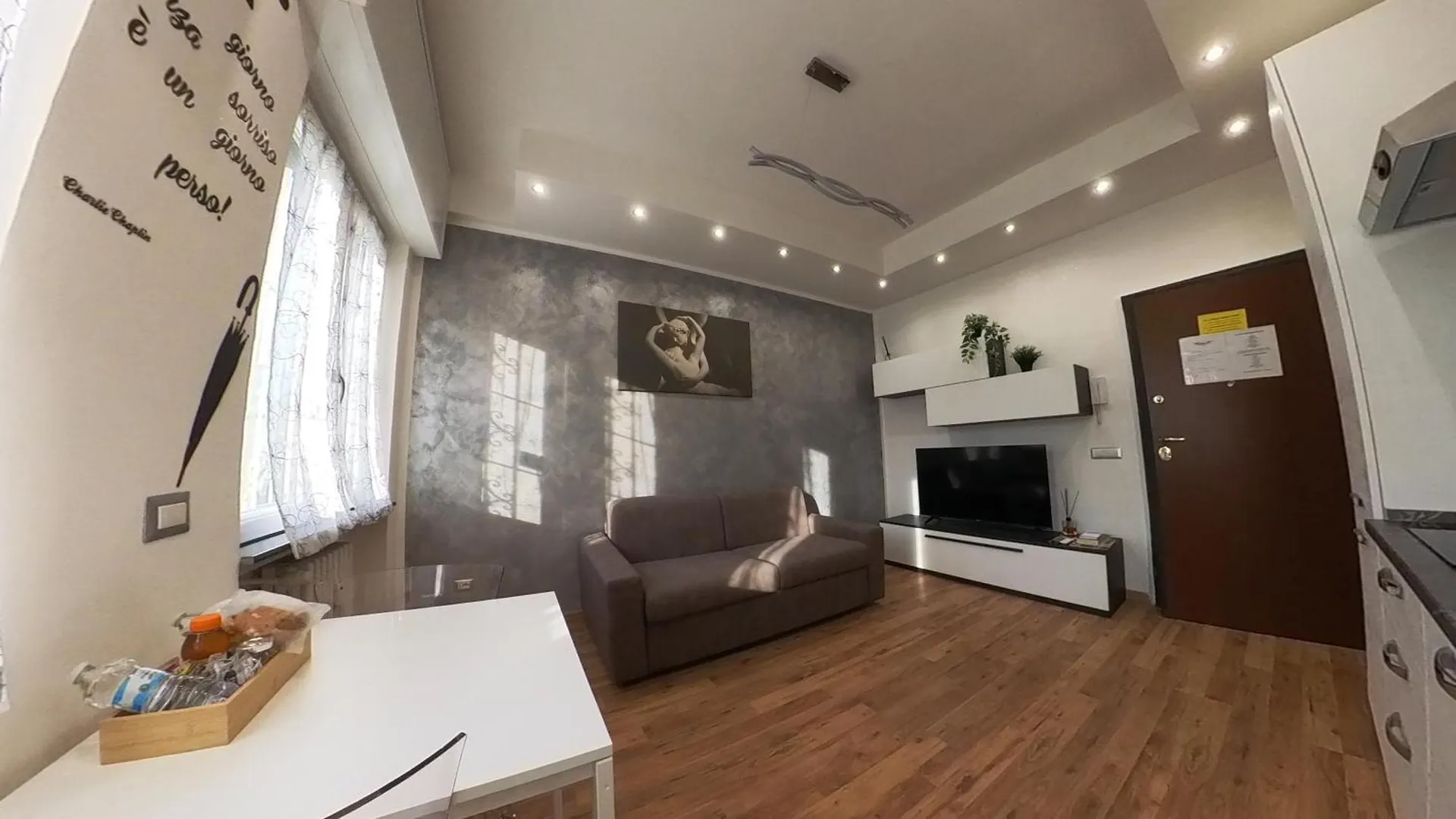 N&Ghomesweethome Canova Accogliente Casa Vacanze - Affari Milán Apartmán