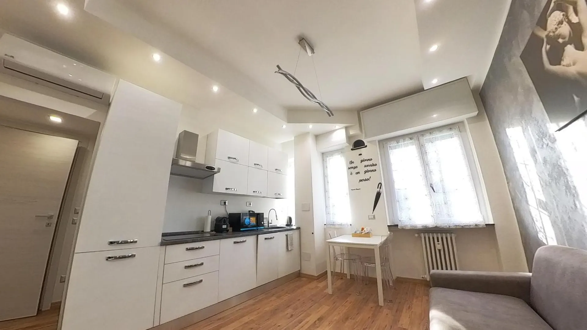 N&Ghomesweethome Canova Accogliente Casa Vacanze - Affari Milán Apartmán