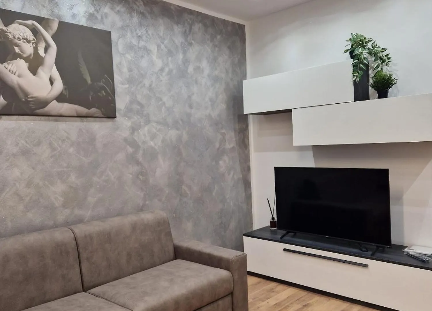 N&Ghomesweethome Canova Accogliente Casa Vacanze - Affari Milán Itálie