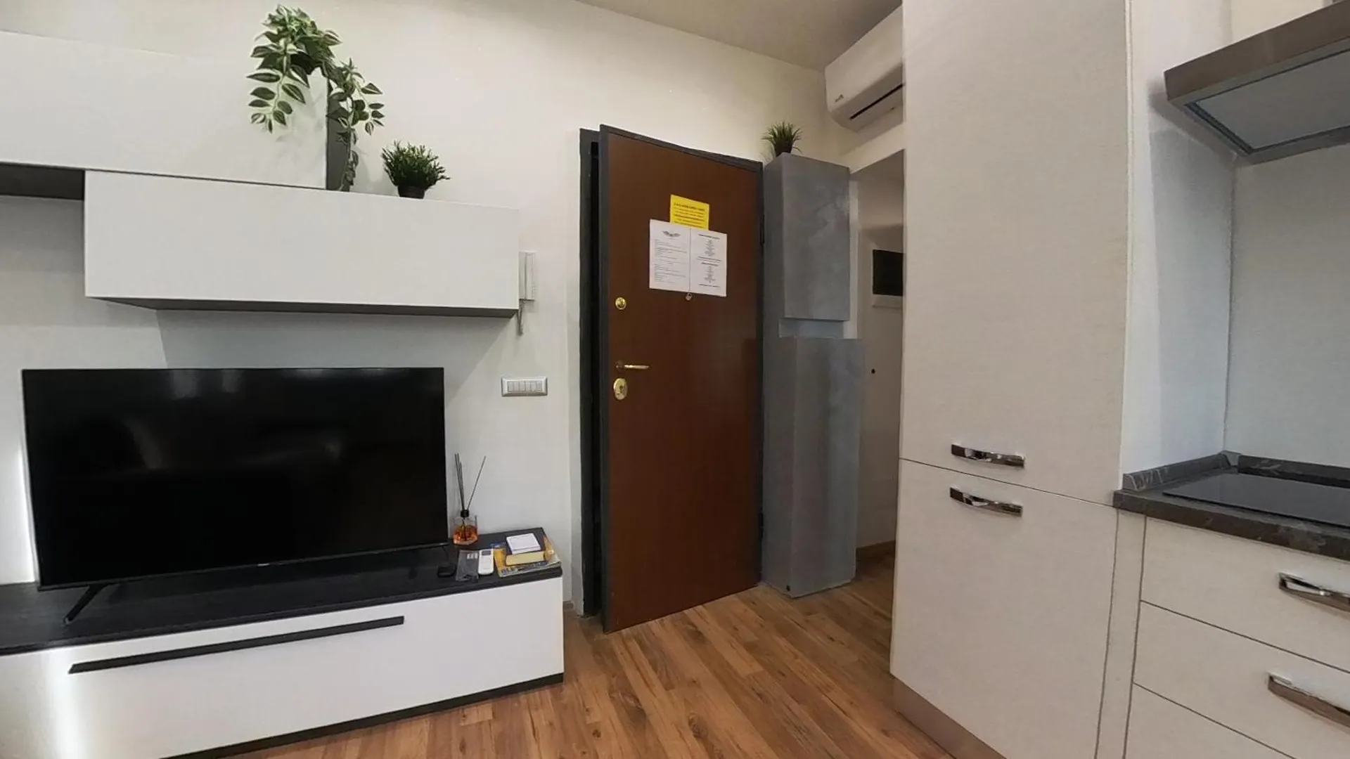 Apartmán N&Ghomesweethome Canova Accogliente Casa Vacanze - Affari Milán